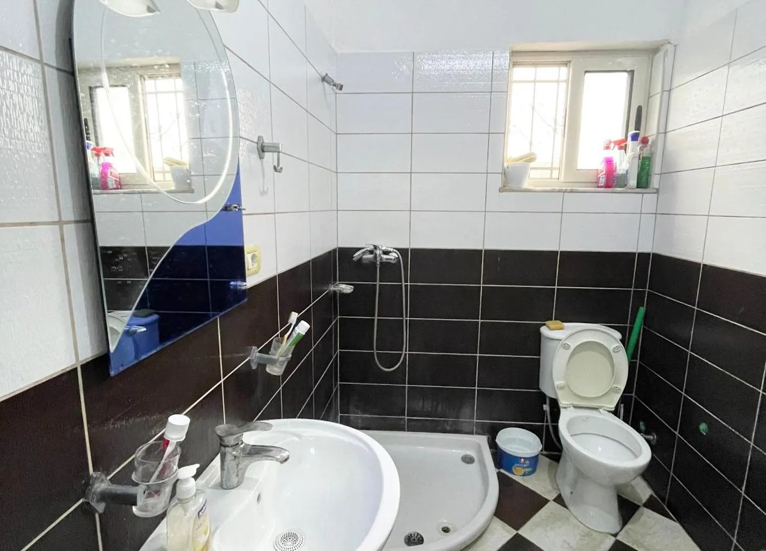 Lekaj Home Shkodër 0*,  Albânia